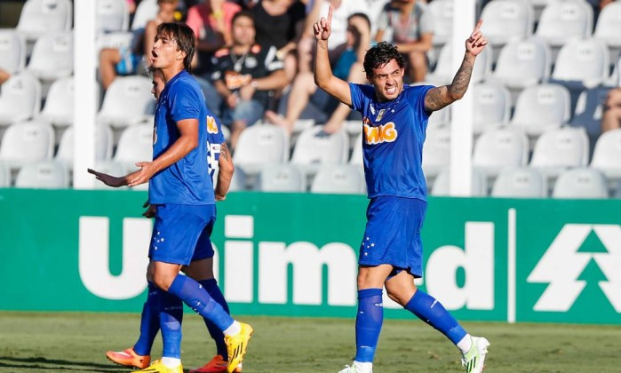 Goulart inscrit le seul but du match, Cruzeiro file vers le titre