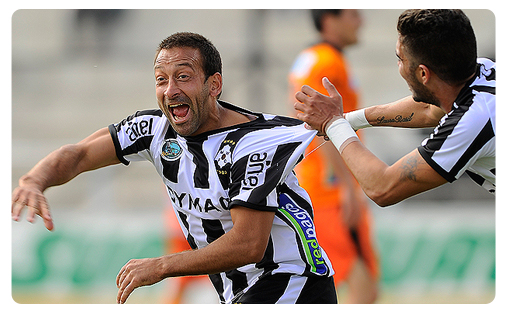 Montevideo Wanderers Juste avant le Clásico, les Wanderers mettent la pression sur Pe#narol