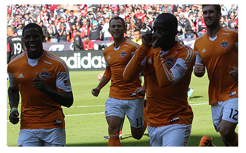 Houston arrache sa place en play-offs