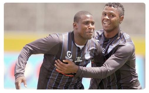 Départ canon pour l'un des favoris : Emelelc Emelec