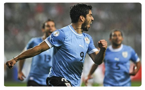Luis Suarez sauve encore la Celeste