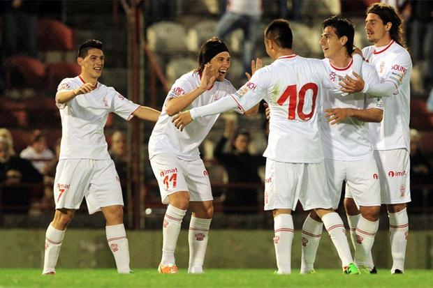 Huracan Huracan éblouit la première journée en Primera B